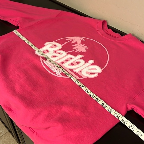 Barbie Malibu viral sweatshirt in bubble gum pink, size XL - Picture 6 of 10